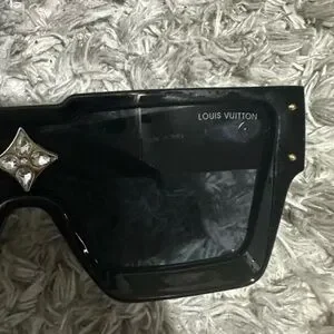 Louis Vuitton | Accessories | Louis Vuitton Black Oversized  display picture 2